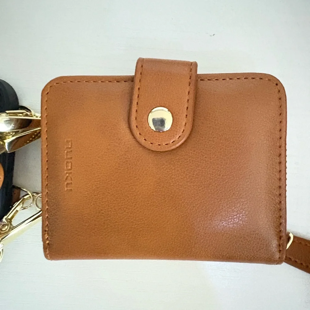 Tan Leather Wallet Magnetic detachable strap crossbody wallet #RFIDBLOCKING NEW